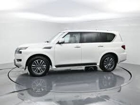 Used 2024 Nissan Armada SL image 30