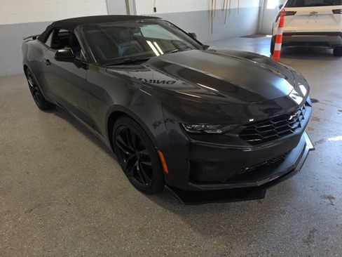 Used 2024 Chevrolet Camaro LT RWD image 8