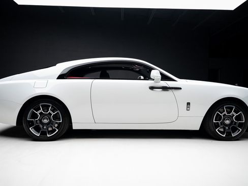 Used 2020 Rolls-Royce Wraith image 36
