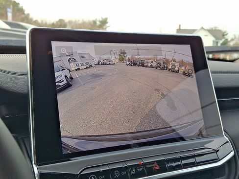 New 2026 Jeep Compass Limited image 16