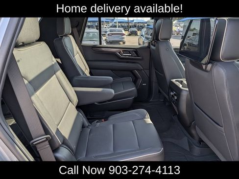 Used 2025 GMC Yukon Elevation w/ Elevation Premium Package AWD/4WD image 36