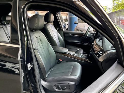 Used 2018 BMW X5 sDrive35i RWD image 8