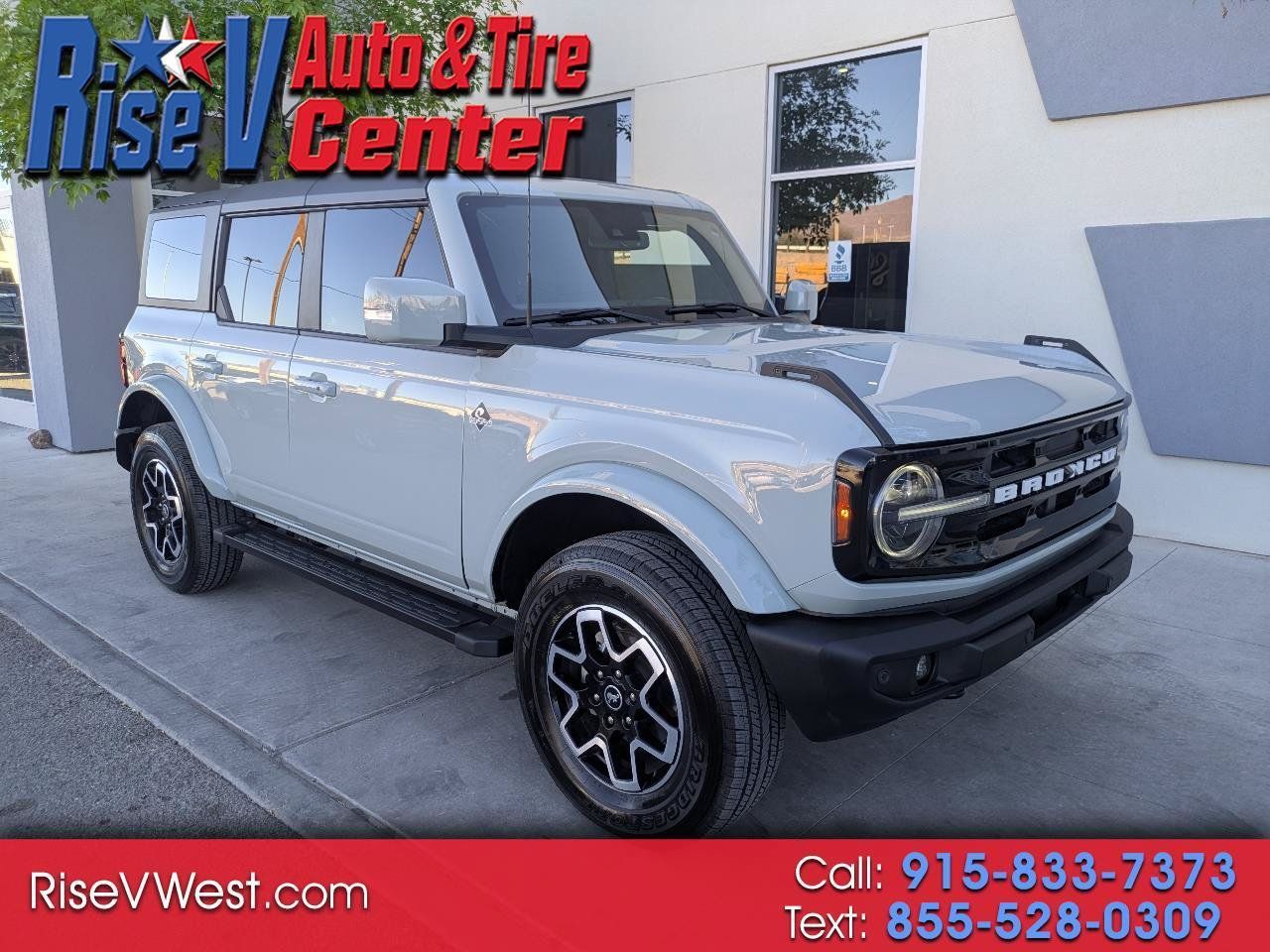 Used 2024 Ford Bronco Outer Banks AWD/4WD image 1