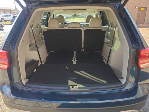 Used 2019 Volkswagen Atlas SE w/ Panoramic Sunroof Package image 32