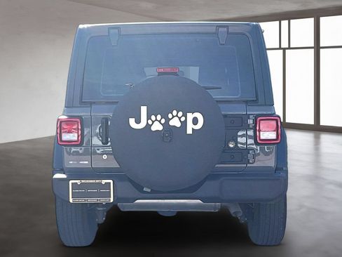 Used 2023 Jeep Wrangler Unlimited Sport AWD/4WD image 4