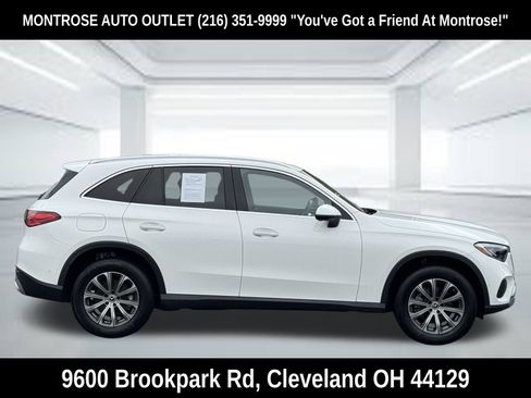 Used 2023 Mercedes-Benz GLC 300 4MATIC image 3