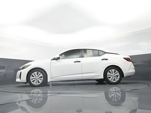 Used 2025 Nissan Sentra S w/ Lighting Package FWD image 30