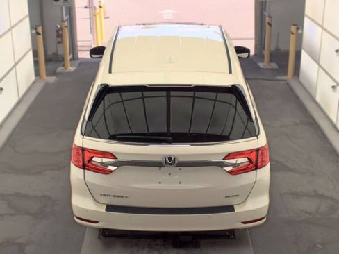 Used 2018 Honda Odyssey Elite image 5