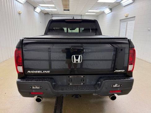 Used 2022 Honda Ridgeline Black Edition image 7
