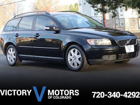 Used 2007 Volvo V50 2.4i image 1