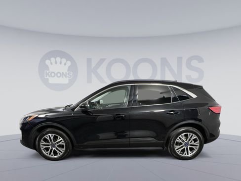 Used 2022 Ford Escape SEL image 2