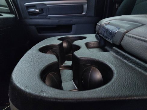 Used 2020 RAM 1500 Classic SLT AWD/4WD image 26