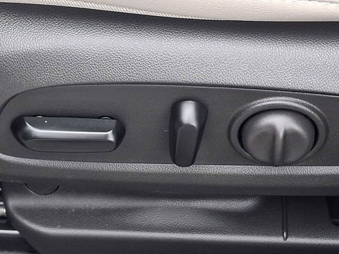 Certified 2024 Buick Envista Sport Touring FWD image 26