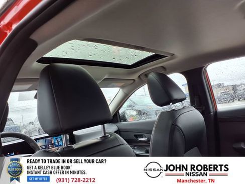 New 2026 Nissan Sentra SR w/ SR Premium Package FWD image 11