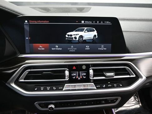 Used 2020 BMW X5 M50i w/ Premium Package image 11