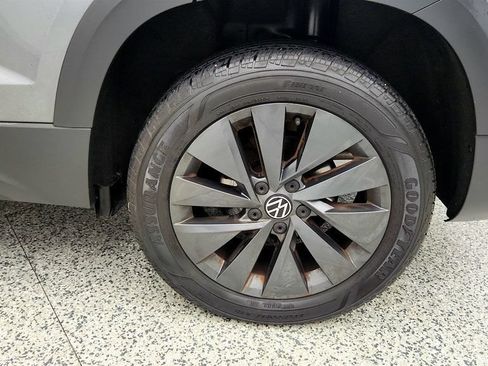 Used 2022 Volkswagen Taos S FWD image 9