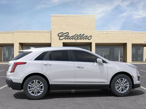 New 2025 Cadillac XT5 Luxury image 5