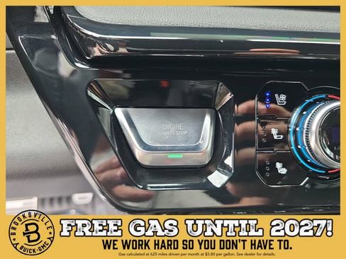 New 2026 GMC Sierra 1500 AT4 w/ Technology Package AWD/4WD image 28