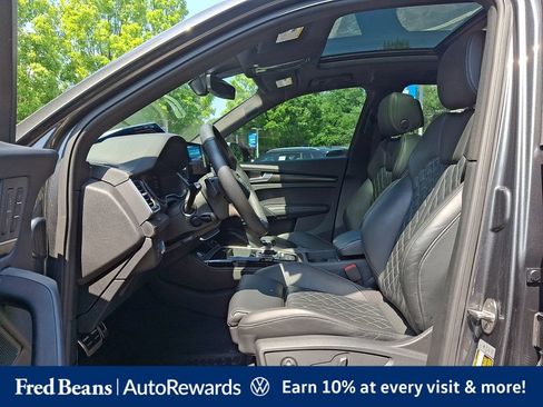 Used 2023 Audi SQ5 Premium Plus w/ Premium Plus Package AWD/4WD image 18