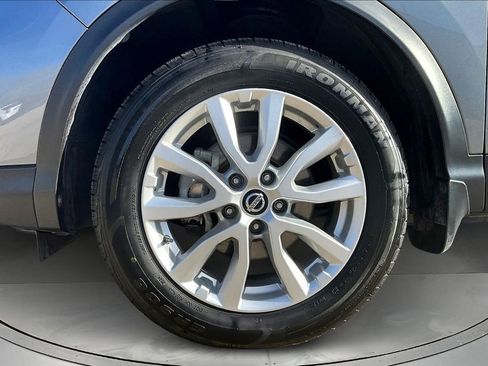 Used 2022 Nissan Rogue Sport SV w/ Technology Package image 34