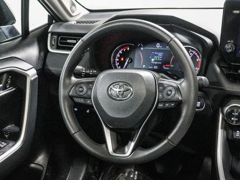 Used 2023 Toyota RAV4 XLE Premium FWD image 17