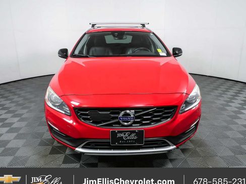 Used 2017 Volvo V60 T5 Cross Country w/ Convenience Package AWD/4WD image 26