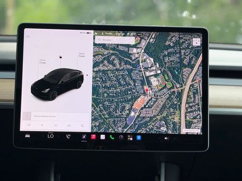 Used 2020 Tesla Model Y Long Range AWD/4WD image 46