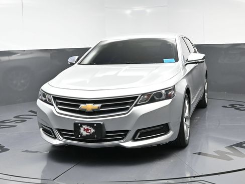 Used 2019 Chevrolet Impala Premier FWD image 13