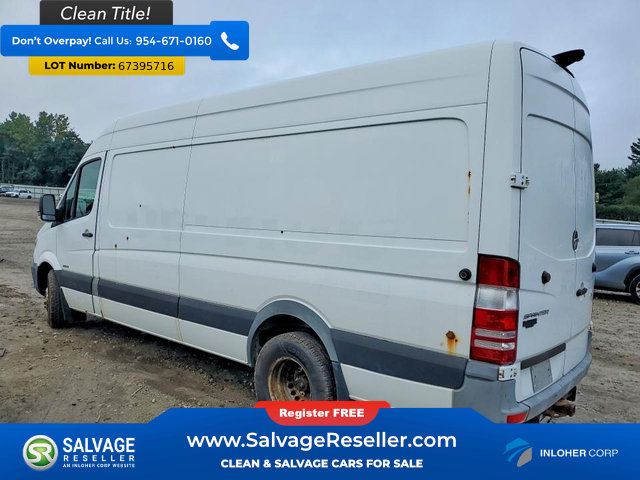 Used 2014 Freightliner Sprinter 3500 RWD image 3