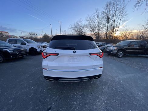 Used 2025 Acura MDX SH-AWD w/ Technology Package image 34