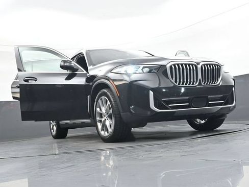 Used 2024 BMW X5 xDrive40i w/ Premium Package AWD/4WD image 44