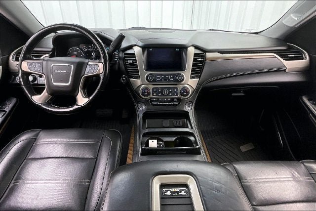 Used 2019 GMC Yukon XL Denali w/ Denali Ultimate Package AWD/4WD image 14