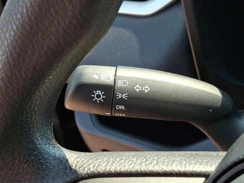 Used 2025 Toyota RAV4 LE AWD/4WD image 24