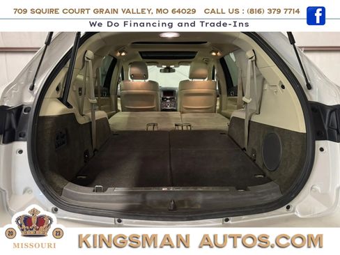 Used 2019 Lincoln MKT AWD image 8