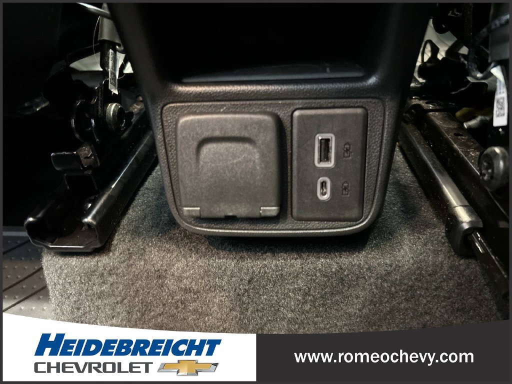 Used 2021 Chevrolet TrailBlazer LT w/ Sun and Liftgate Package FWD image 18