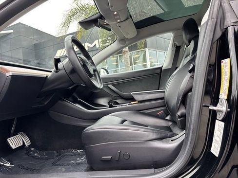 Used 2019 Tesla Model 3 Performance image 14