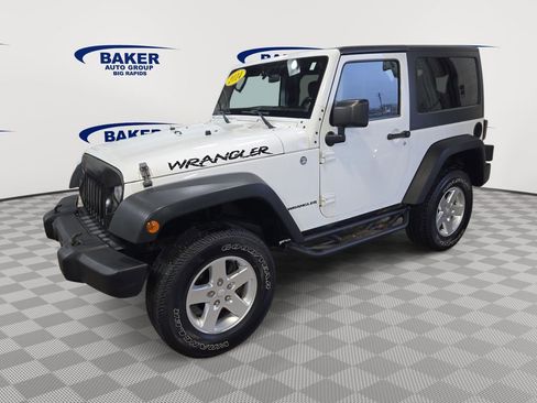 Used 2014 Jeep Wrangler Sport w/ Connectivity Group AWD/4WD image 3