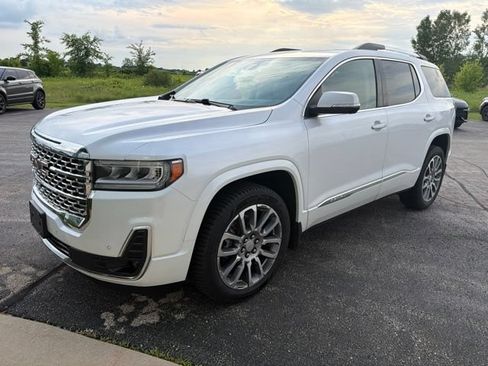 Used 2023 GMC Acadia Denali w/ Denali Technology Package AWD/4WD image 7