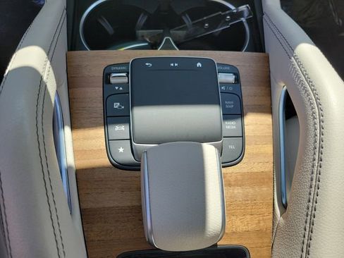 Used 2024 Mercedes-Benz GLE 450 4MATIC image 23