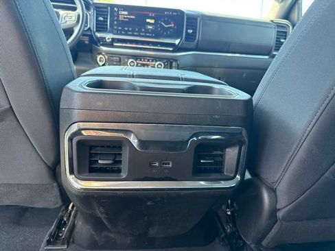Used 2024 GMC Sierra 1500 Elevation AWD/4WD image 34