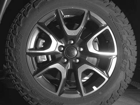 Used 2025 Jeep Compass Trailhawk image 12