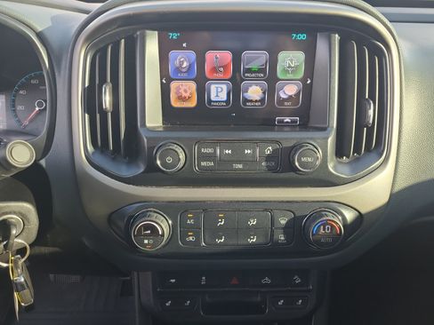 Used 2016 Chevrolet Colorado Z71 AWD/4WD image 18