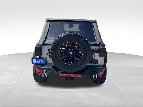 Used 2016 Jeep Wrangler Unlimited Sport w/ Connectivity Group AWD/4WD image 5