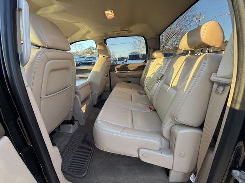 Used 2013 GMC Sierra 1500 SLE w/ Power Tech Package image 16