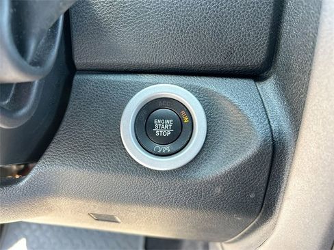 Used 2017 RAM 2500 Power Wagon w/ Leather & Luxury Group image 17