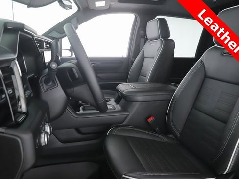 Used 2026 GMC Sierra 2500 AT4X image 17