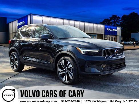 New 2025 Volvo XC40 B5 Plus w/ Protection Package Premier image 1