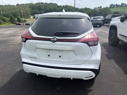 Used 2024 Nissan Kicks S FWD image 5