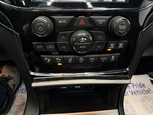 Used 2021 Jeep Grand Cherokee High Altitude image 21