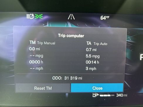 Certified 2022 Volvo XC60 B5 Momentum w/ Climate Package image 21